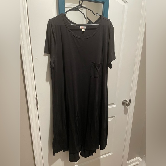 LulaRoe Black Carly - Picture 1 of 1
